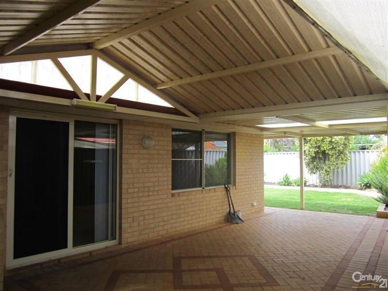 41 Montebourg Meander, Port Kennedy WA 6172