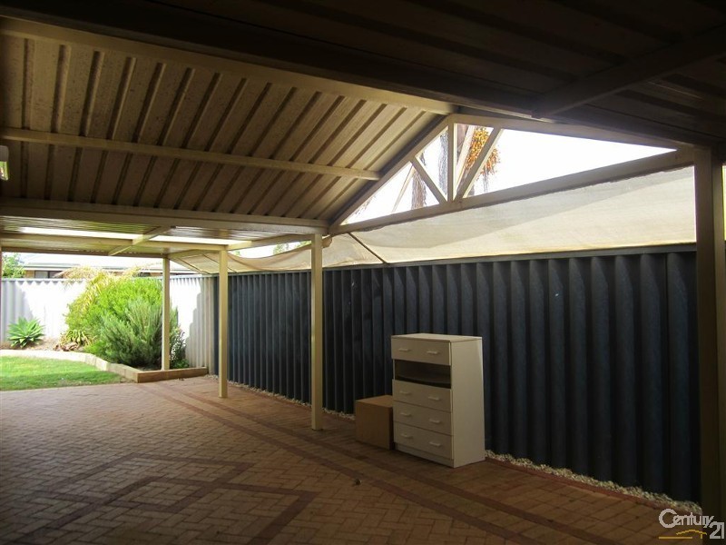 41 Montebourg Meander, Port Kennedy WA 6172