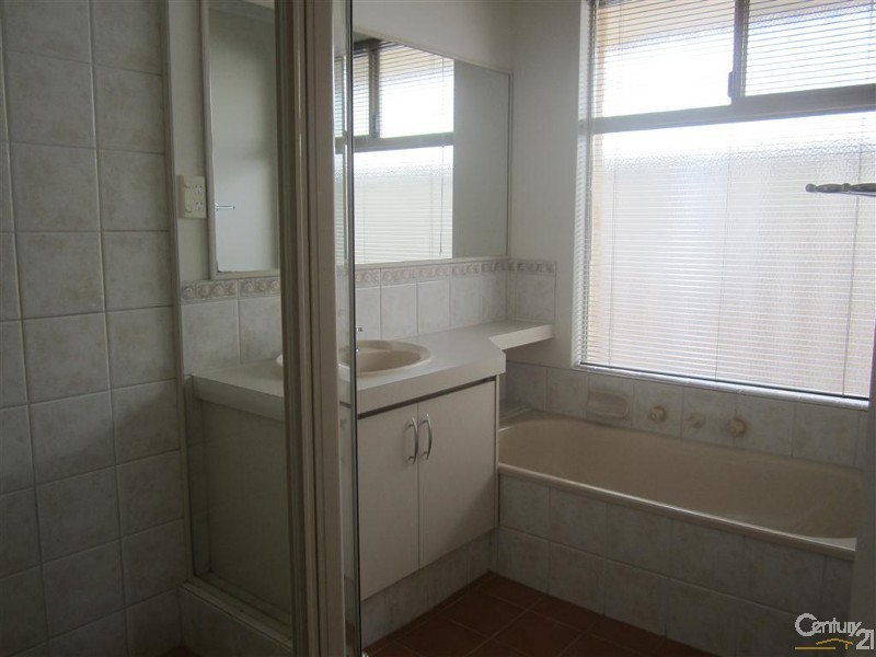 41 Montebourg Meander, Port Kennedy WA 6172