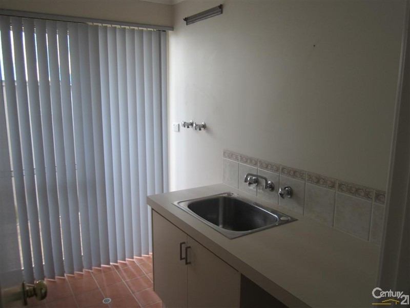 41 Montebourg Meander, Port Kennedy WA 6172