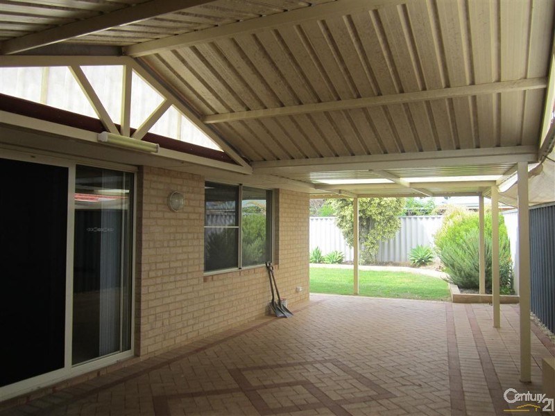 41 Montebourg Meander, Port Kennedy WA 6172