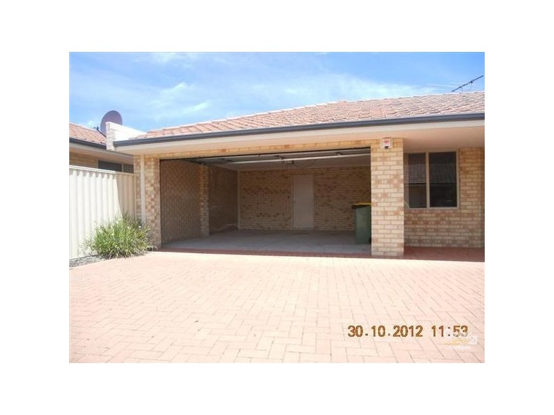 77 Montoro Drive, Port Kennedy WA 6172