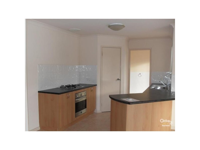 77 Montoro Drive, Port Kennedy WA 6172