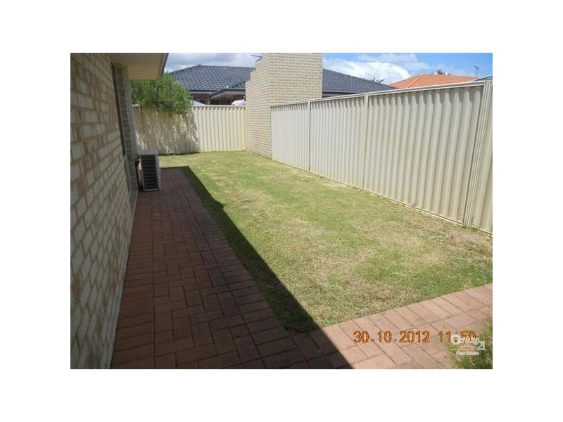 77 Montoro Drive, Port Kennedy WA 6172