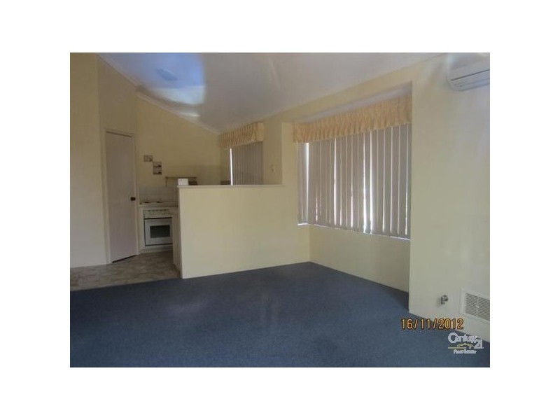 4/16 Lewington Street, Rockingham WA 6168