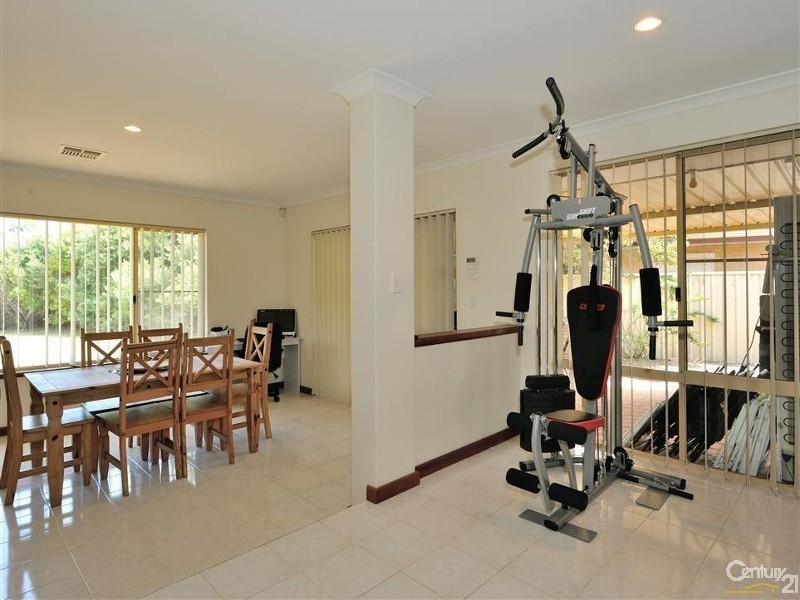 18 Hokin Street, Waikiki WA 6169