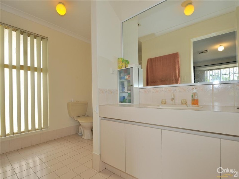 18 Hokin Street, Waikiki WA 6169