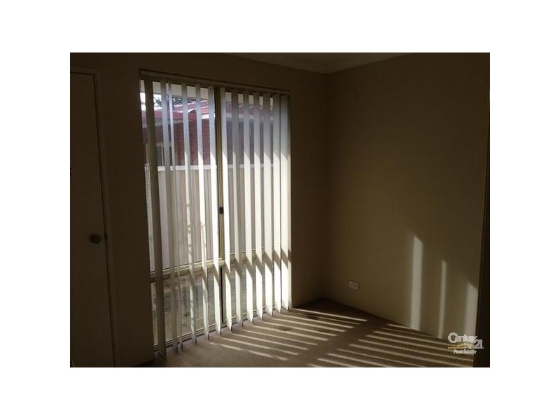 2/63 Saw Avenue, Rockingham WA 6168