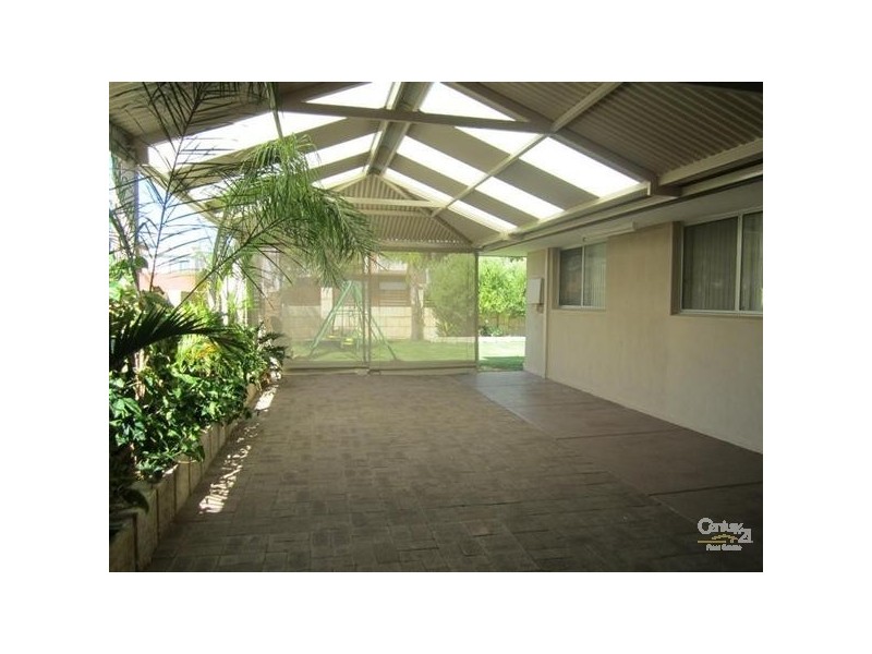 103 Safety Bay Road, Shoalwater WA 6169