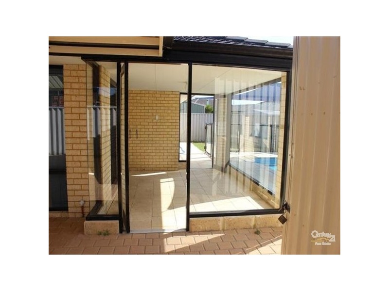 5 Uist Court, Port Kennedy WA 6172