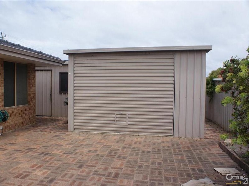 1 Cascade Close, Safety Bay WA 6169