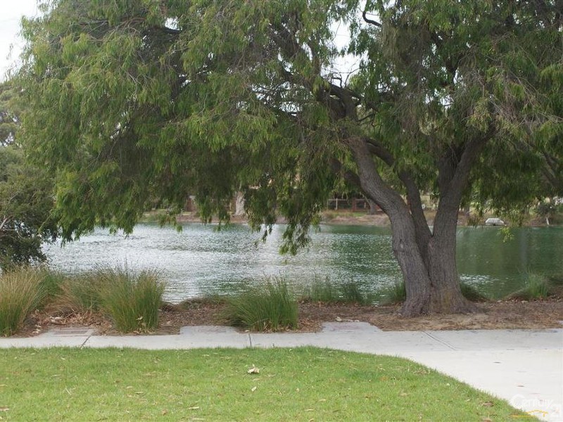 1 Cascade Close, Safety Bay WA 6169