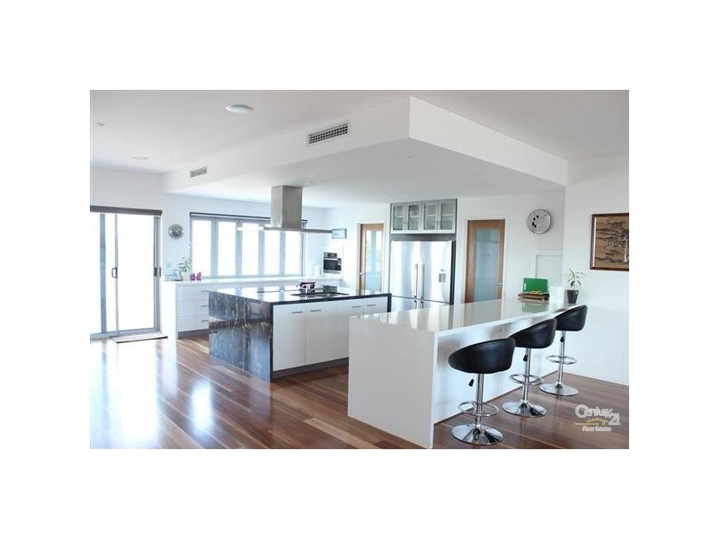 10 Hilda Road, Waikiki WA 6169