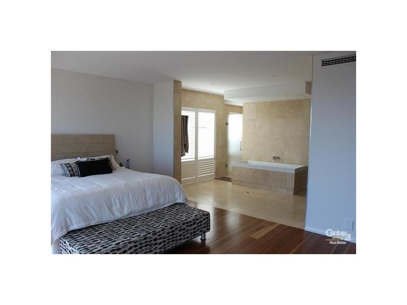 10 Hilda Road, Waikiki WA 6169