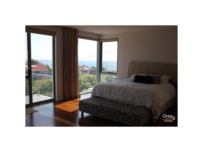 10 Hilda Road, Waikiki WA 6169