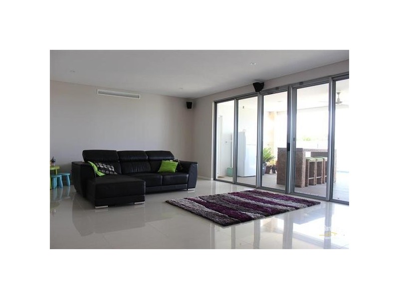 10 Hilda Road, Waikiki WA 6169