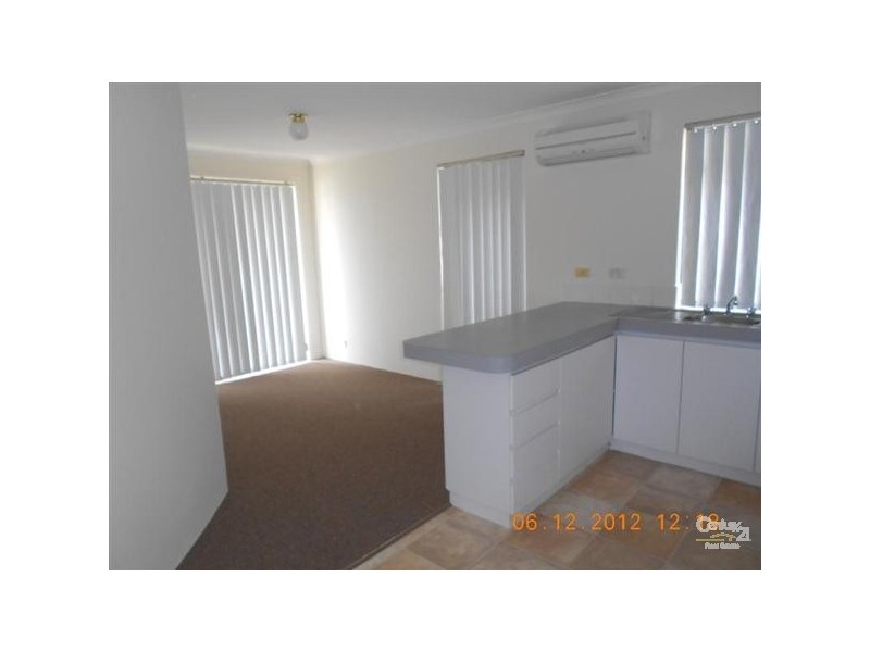 6/12 Dowling Street, Rockingham WA 6168