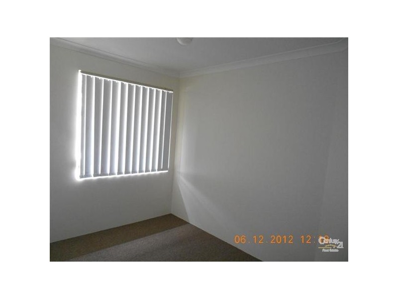6/12 Dowling Street, Rockingham WA 6168