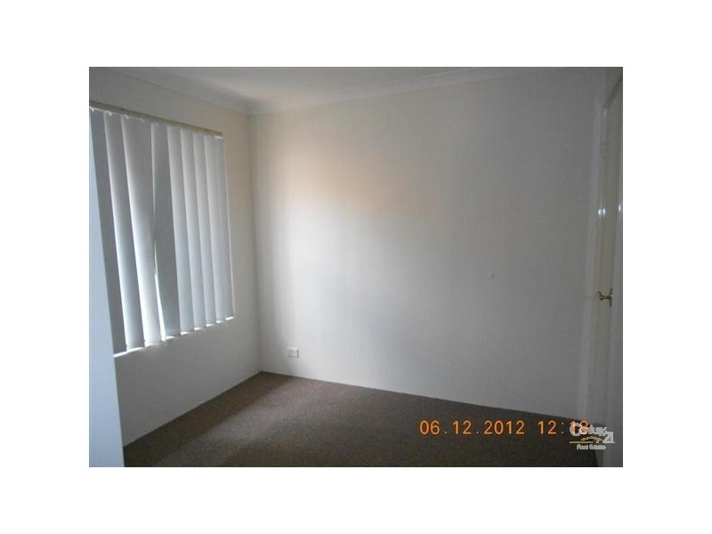6/12 Dowling Street, Rockingham WA 6168