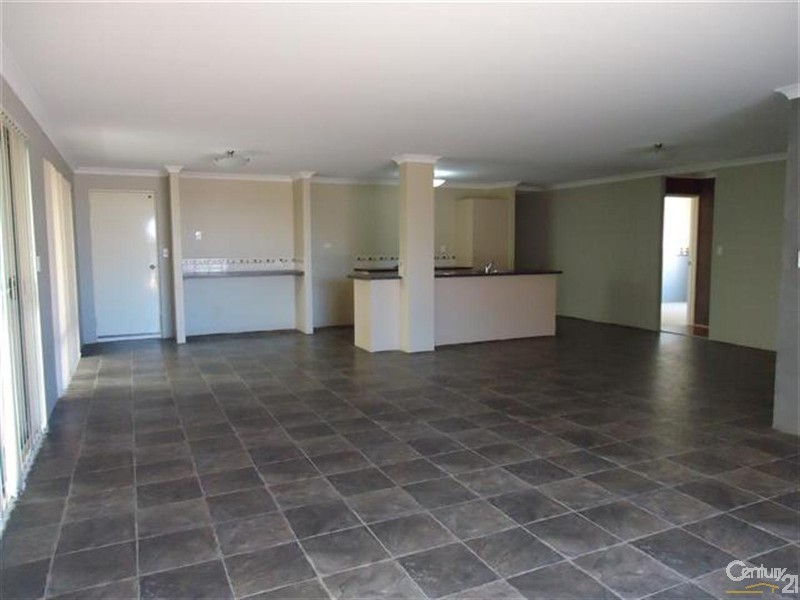 10 Squires Avenue, Bertram WA 6167