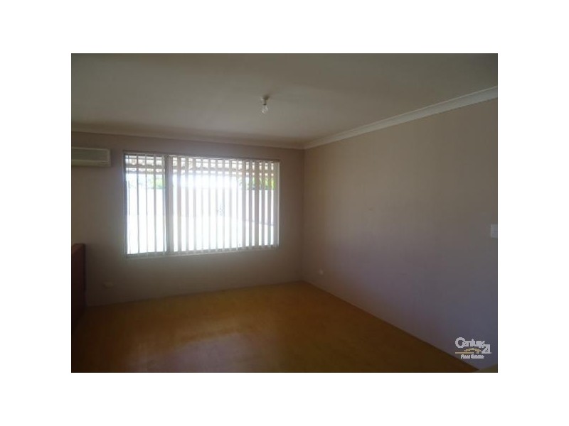 24 Pallarup Grove, Waikiki WA 6169