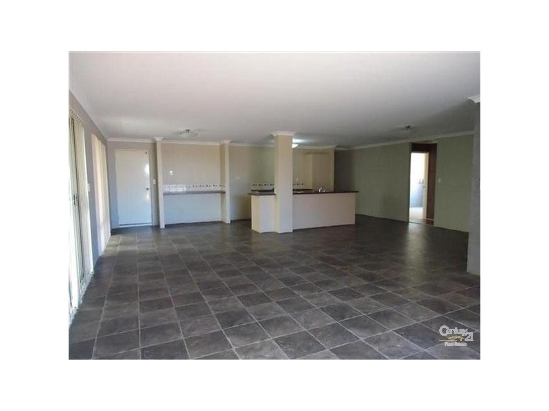 10 Squires Avenue, Bertram WA 6167