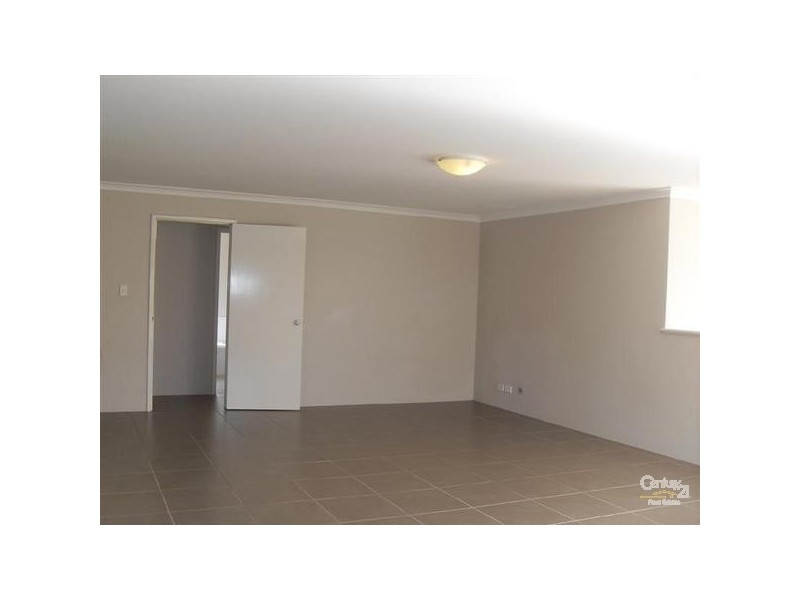 5 Vitesse Approach, Shoalwater WA 6169