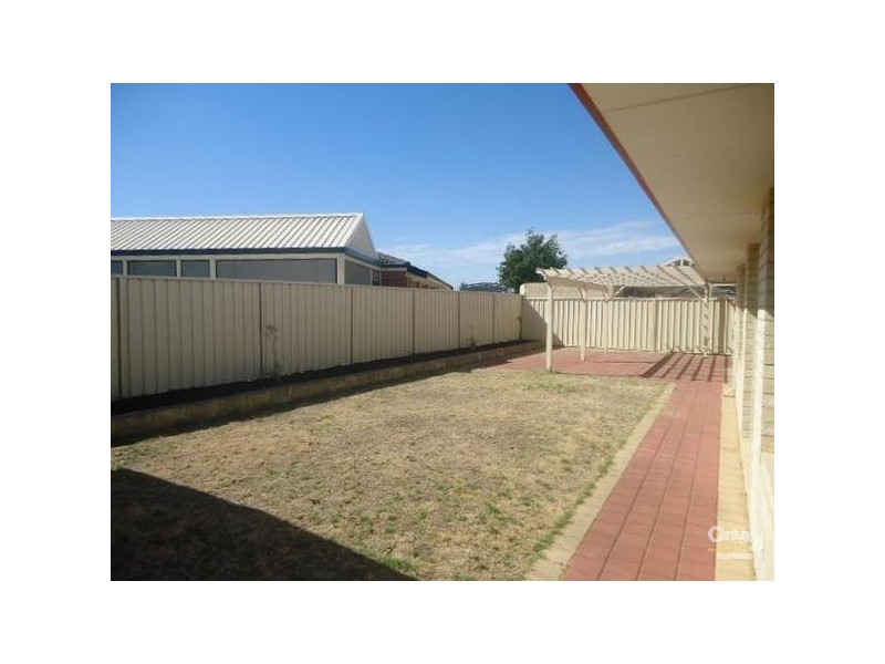 109 Baningan Avenue, Success WA 6164