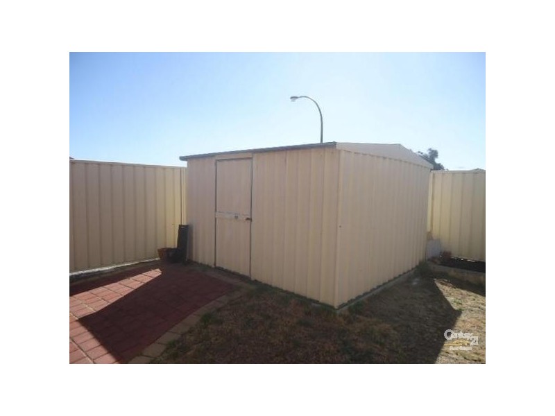 109 Baningan Avenue, Success WA 6164
