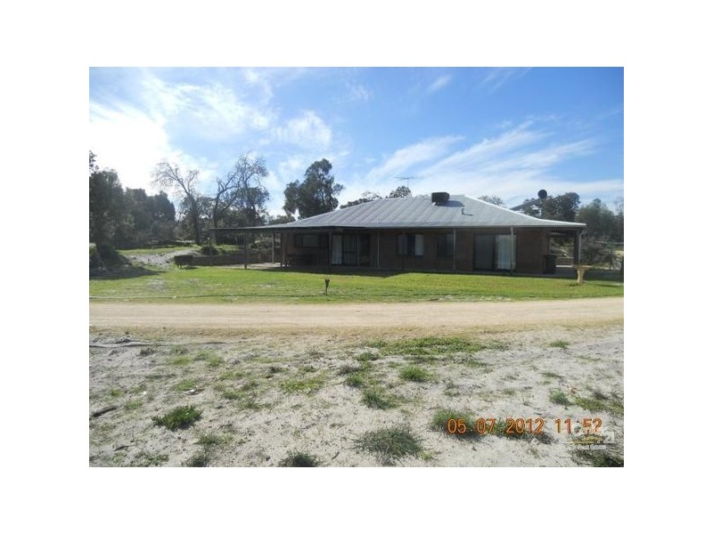 5 Braddock Road, Wellard WA 6170