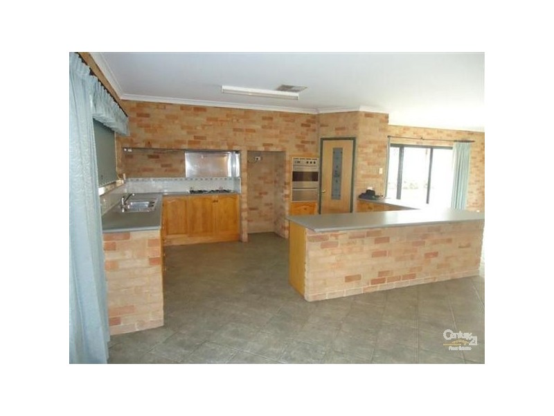 5 Braddock Road, Wellard WA 6170