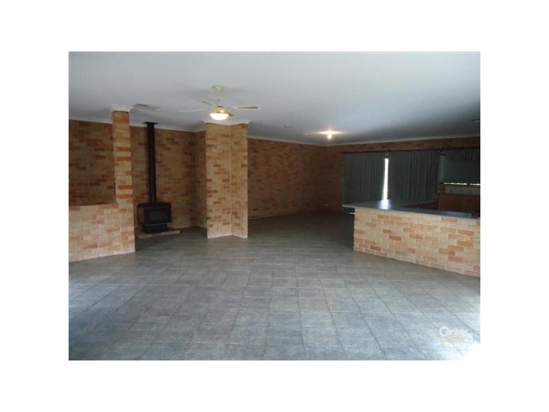 5 Braddock Road, Wellard WA 6170