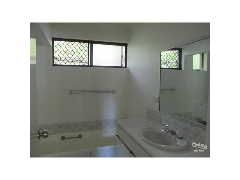 1/53 Rockingham Beach Road, Rockingham WA 6168