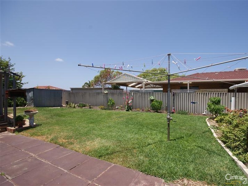 34 McCormick Street, Warnbro WA 6169