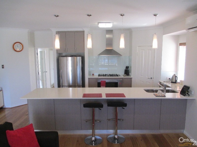 18 Waterfront Parkway, Shoalwater WA 6169