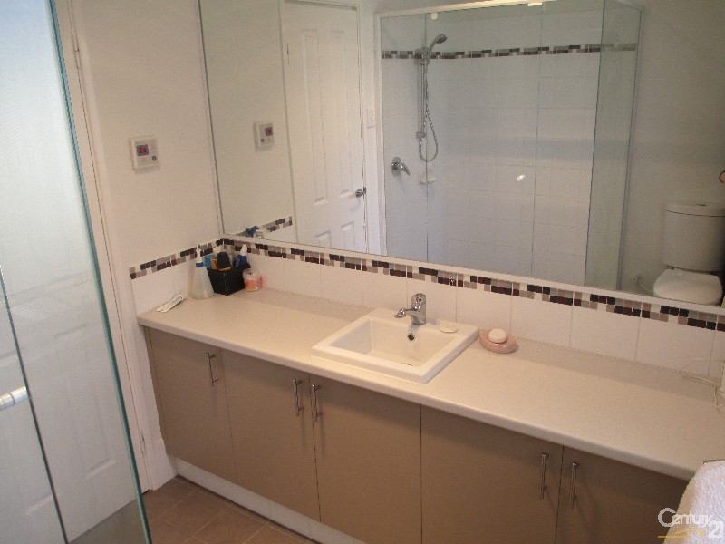 18 Waterfront Parkway, Shoalwater WA 6169