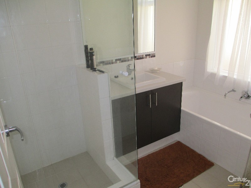 18 Waterfront Parkway, Shoalwater WA 6169