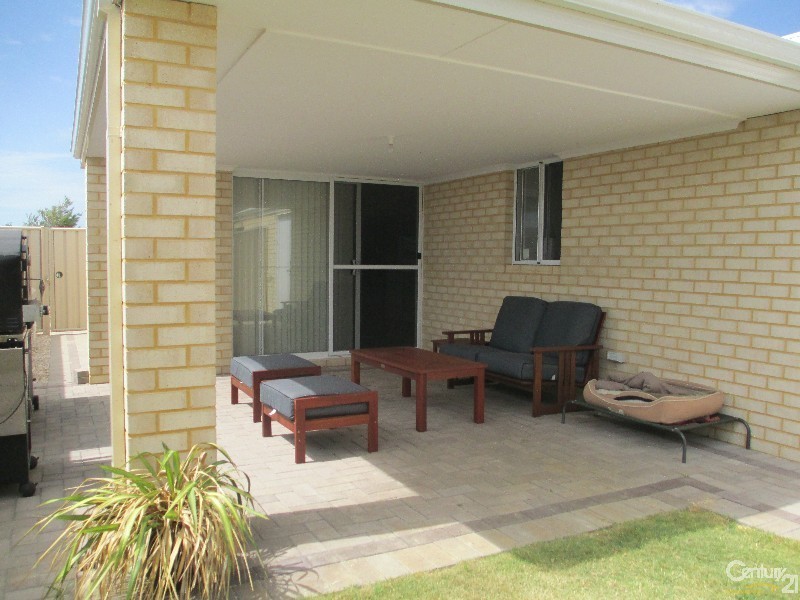 18 Waterfront Parkway, Shoalwater WA 6169