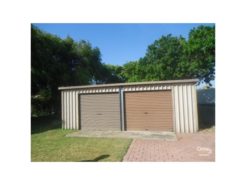 30 Wavelea Street, Safety Bay WA 6169