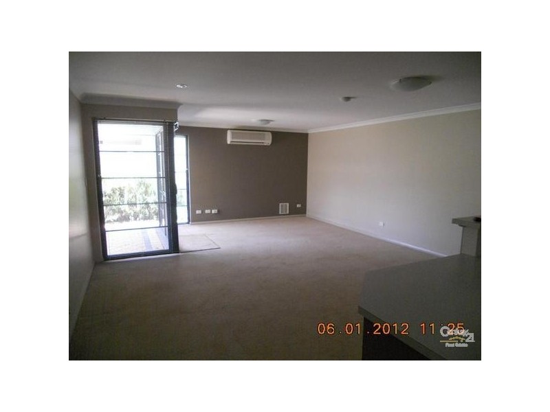 13/36 Epsilon Drive, Rockingham WA 6168