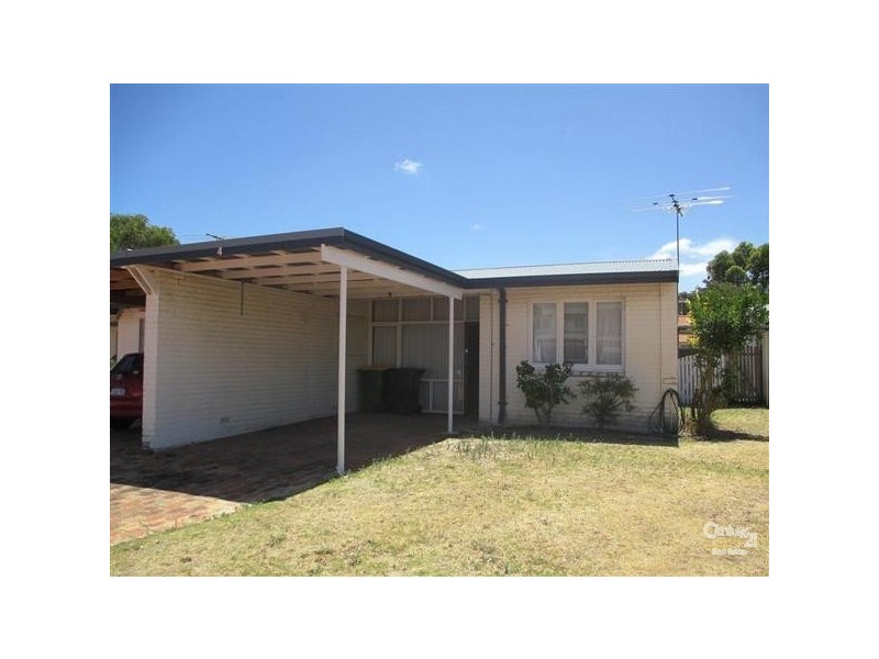 4/2 Wanliss Street, Rockingham WA 6168
