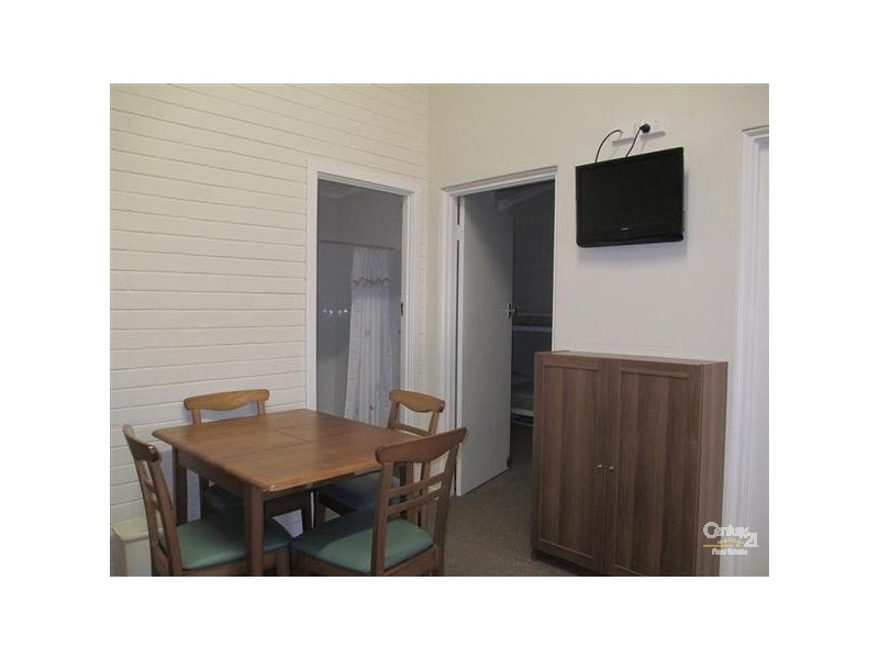 4/2 Wanliss Street, Rockingham WA 6168