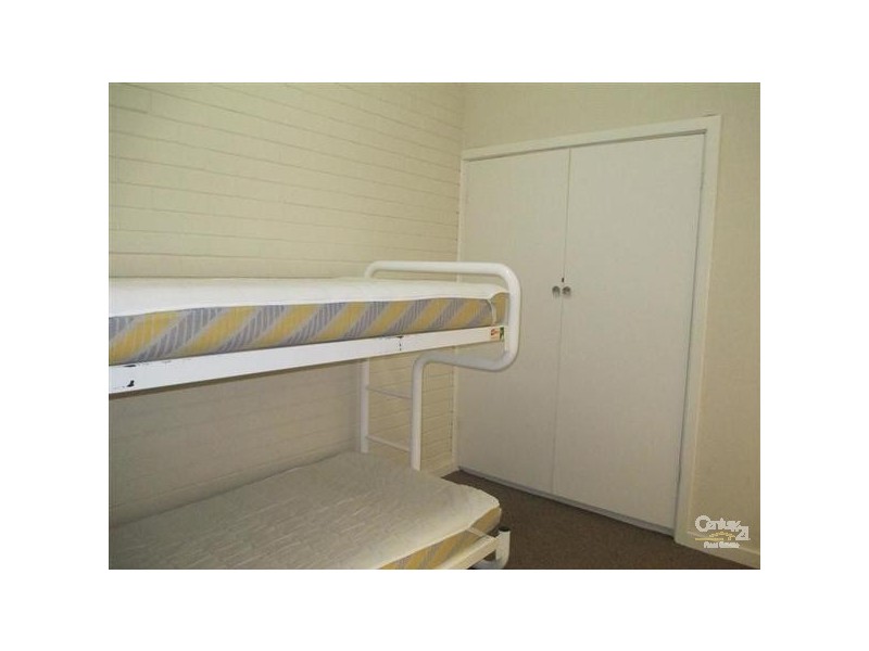 4/2 Wanliss Street, Rockingham WA 6168