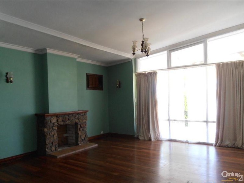 26 Langley Street, Rockingham WA 6168