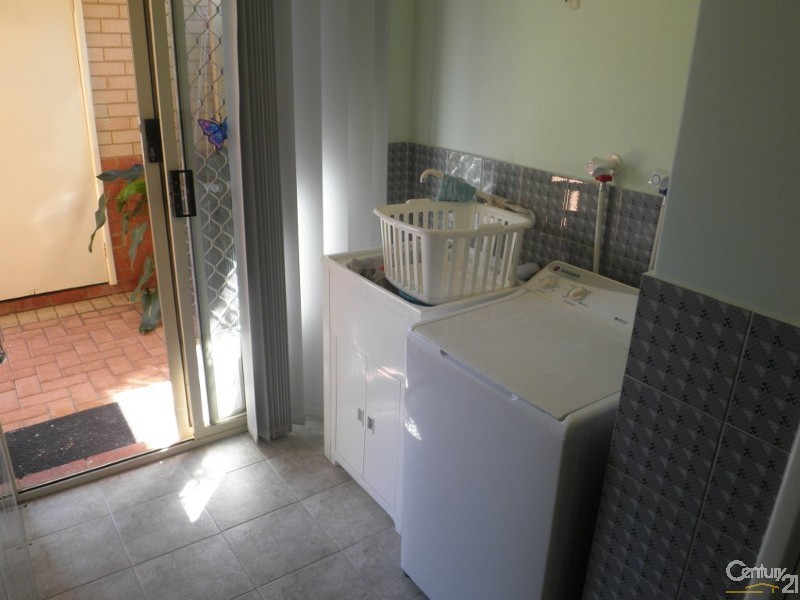 4/1 Ashford Avenue, Rockingham WA 6168