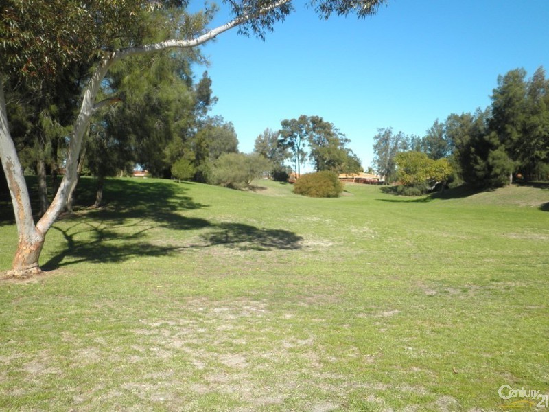 4/1 Ashford Avenue, Rockingham WA 6168