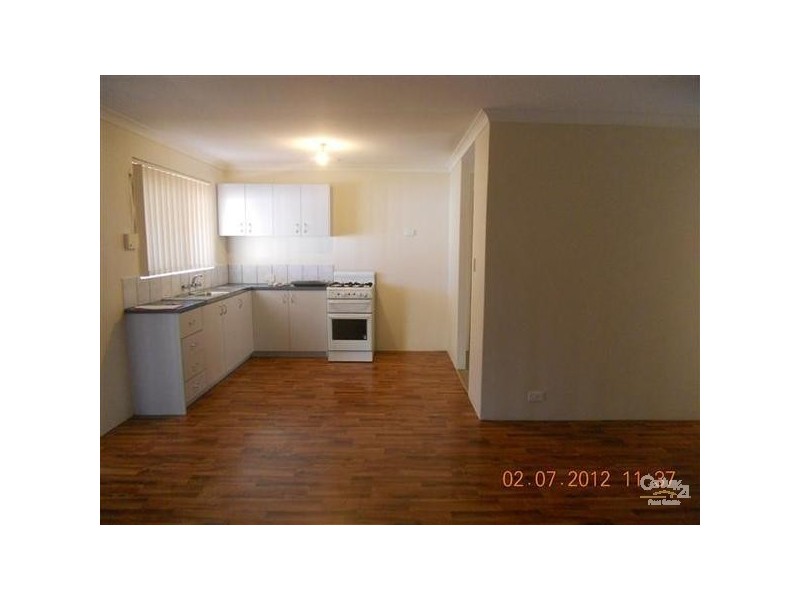 28 McNairn Cross, Leda WA 6170