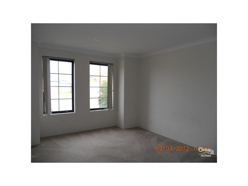 45 Boyle Avenue, Rockingham WA 6168