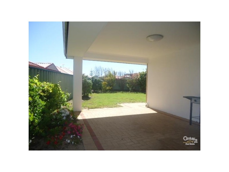 28 Bayside Boulevard, Port Kennedy WA 6172