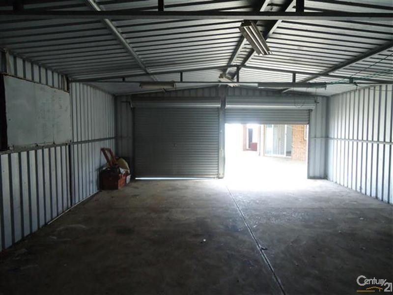 11 Cambey Mews, Parmelia WA 6167